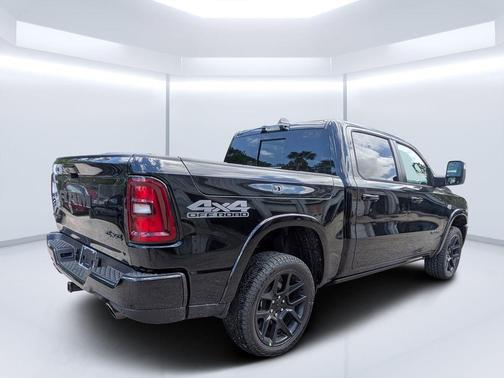 Diamond Black 2026 RAM 1500 Laramie