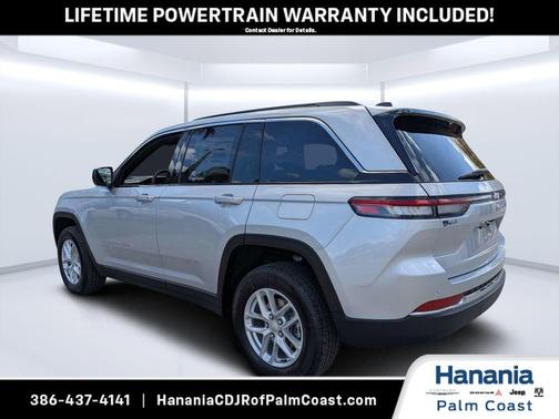 Silver Zynith 2026 Jeep Grand Cherokee Laredo