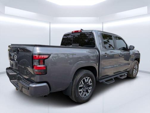 Gun Metallic 2024 Nissan Frontier SL