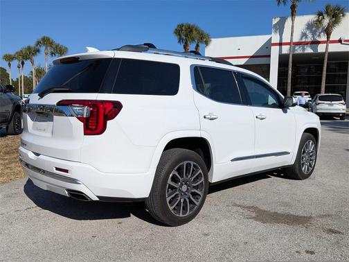 2020 GMC Acadia Denali
