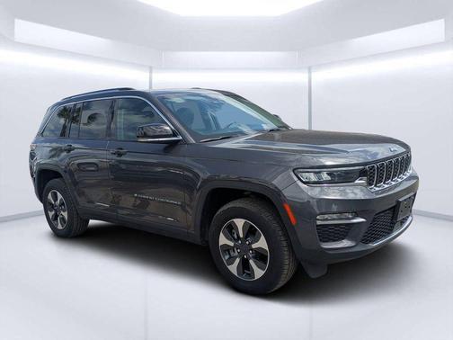 Metallic 2024 Jeep Grand Cherokee 4xe Base