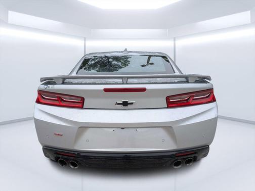 Silver Ice Metallic 2018 Chevrolet Camaro 2SS