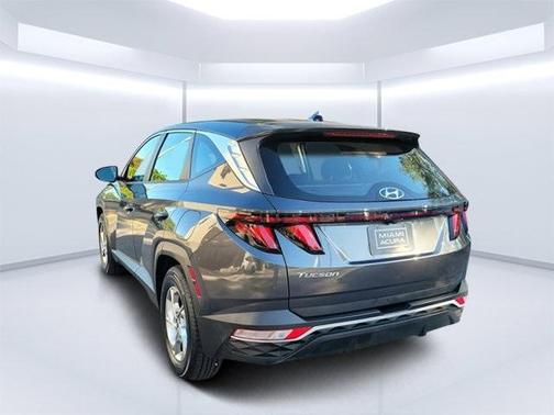 2022 Hyundai TUCSON SE