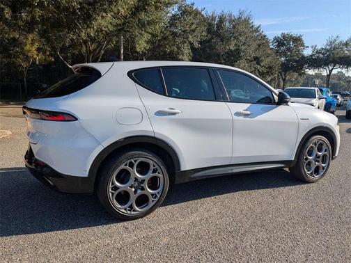 2024 Alfa Romeo Tonale Veloce