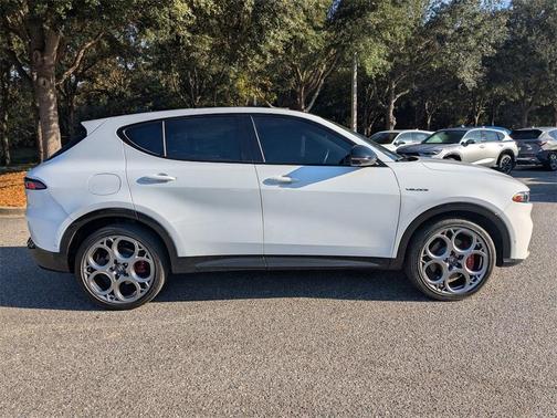 2024 Alfa Romeo Tonale Veloce