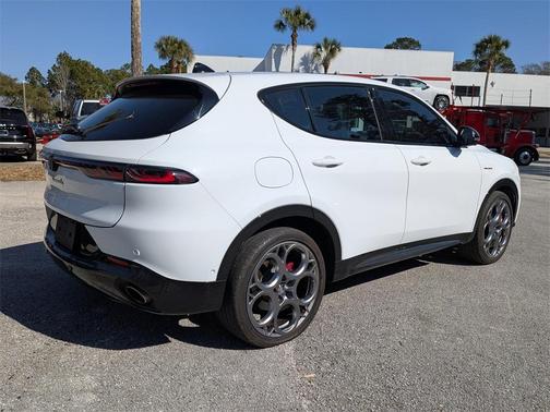 2024 Alfa Romeo Tonale Veloce