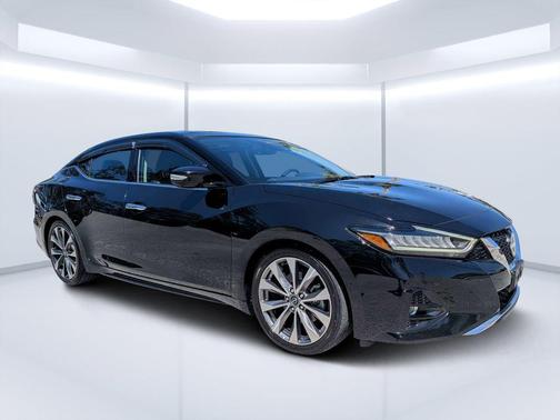 Black 2023 Nissan Maxima Platinum