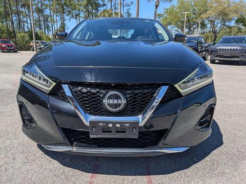 Black 2023 Nissan Maxima Platinum