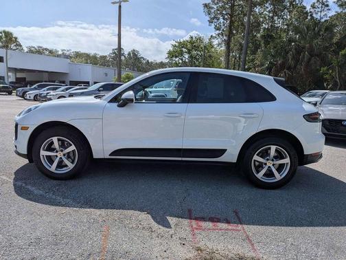 White 2020 Porsche Macan Base