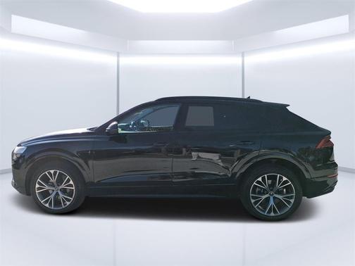 2021 Audi Q8 55 Premium