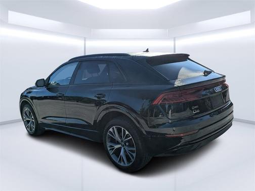 2021 Audi Q8 55 Premium