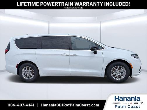 Bright White Clearcoat 2026 Chrysler Pacifica Select