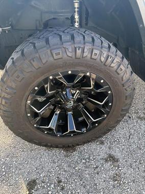 Bright White Clearcoat 2018 Jeep Wrangler Unlimited Sahara