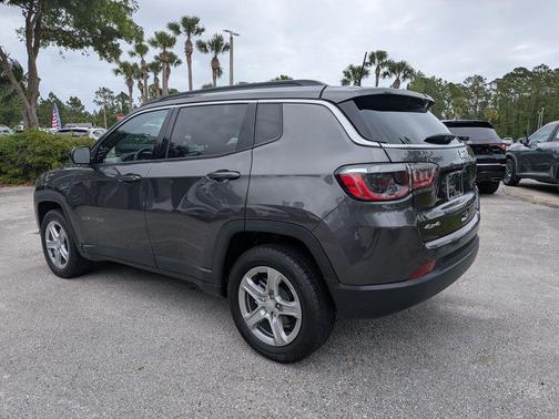Gray 2024 Jeep Compass Latitude
