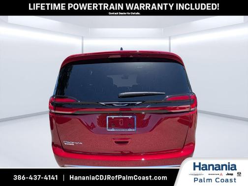 PR6 2027 Chrysler Pacifica SELECT