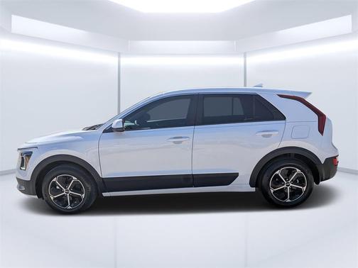 2024 Kia Niro LX