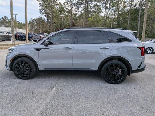 2023 Kia Sorento EX