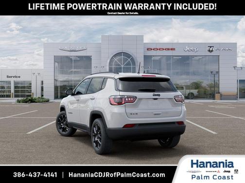 Bright White Clearcoat 2026 Jeep Compass Latitude