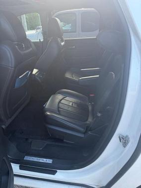 White Diamond Clearcoat 2015 GMC Acadia Denali