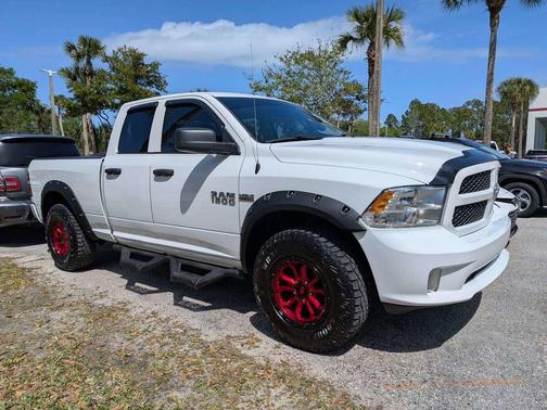 Bright White Clearcoat 2018 RAM 1500 Express