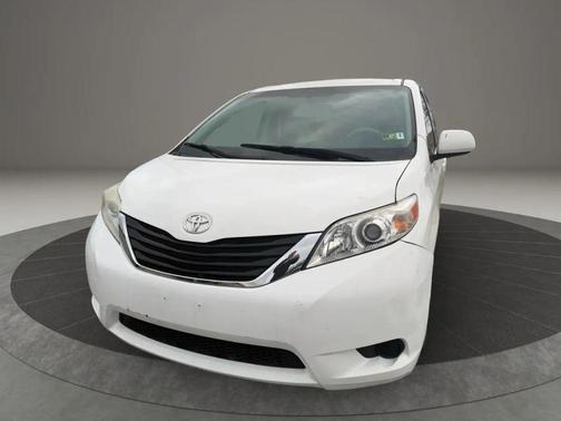 2012 Toyota Sienna LE