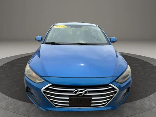 Electric Blue Metallic 2018 Hyundai ELANTRA SE
