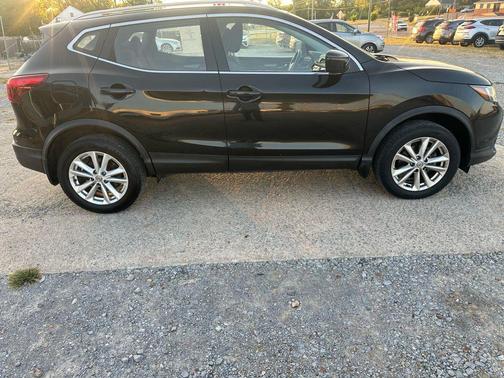 2018 Nissan Rogue Sport SV