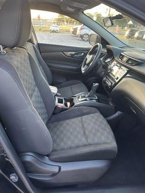 2018 Nissan Rogue Sport SV