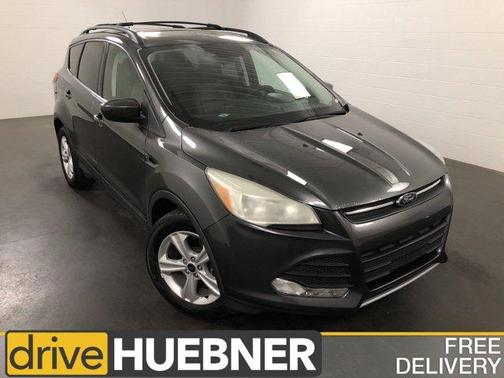 Photo 1 of 39 of 2016 Ford Escape SE