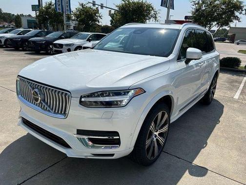 2025 Volvo XC90 Plug-In Hybrid T8 Plus 6-Seater