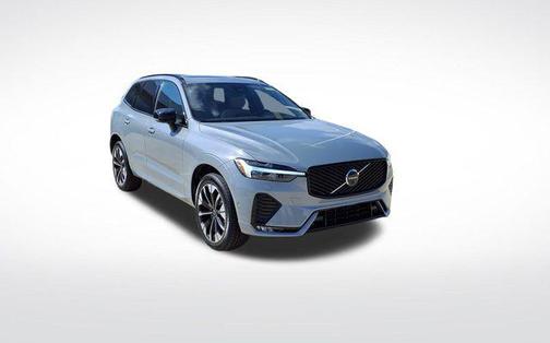 Vapour Grey Metallic 2026 Volvo XC60 B5 Plus