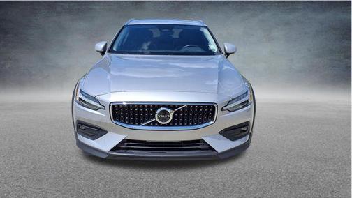 Gray 2025 Volvo V60 Cross Country Plus, B5 AWD Gas (mild hybrid)
