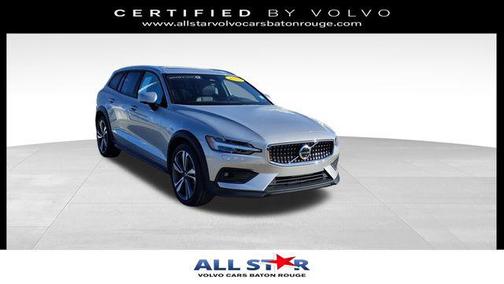 2025 Volvo V60 Cross Country Plus, B5 AWD Gas (mild hybrid)