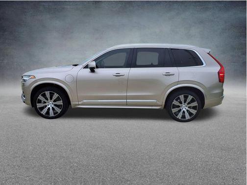 Bright Dusk Metallic 2023 Volvo XC90 Recharge Plug-In Hybrid T8 Plus Bright Theme 7-Seater