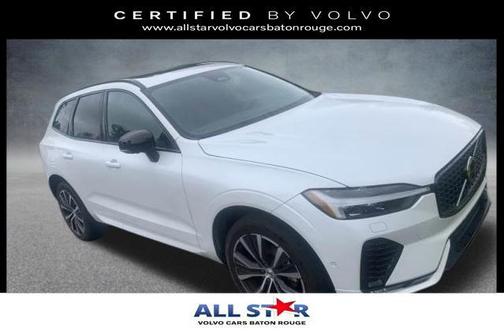 Crystal White Metallic 2023 Volvo XC60 B5 Plus Dark Theme