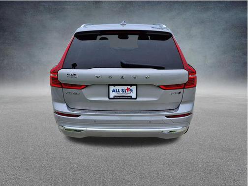 Silver Dawn Metallic 2022 Volvo XC60 B5 Inscription