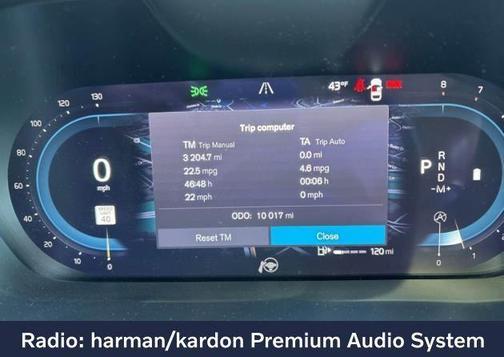 2023 Volvo XC60 B5 Ultimate Bright Theme