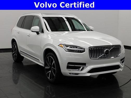 2025 Volvo XC90 B5 Plus
