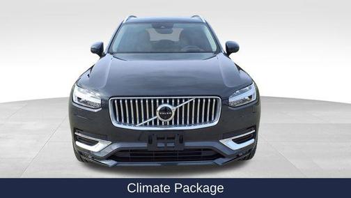2022 Volvo XC90 T6 Inscription