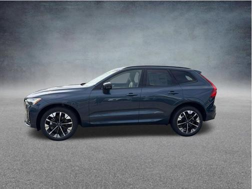 Denim Blue Metallic 2026 Volvo XC60 B5 Plus