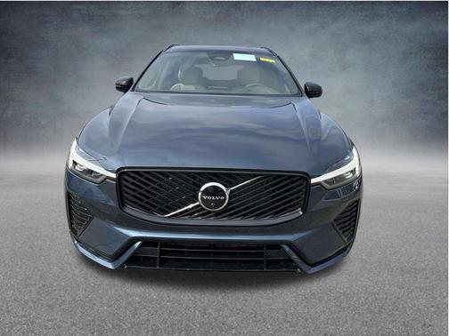 Denim Blue Metallic 2026 Volvo XC60 B5 Plus