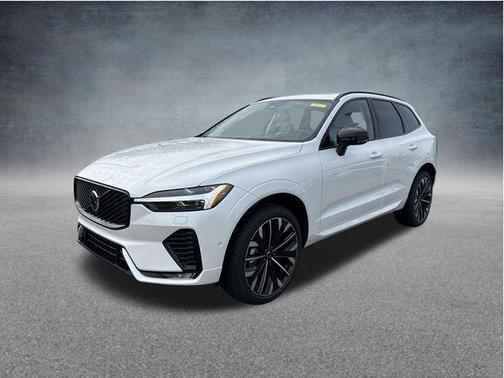 Crystal White Metallic 2026 Volvo XC60 B5 Ultra