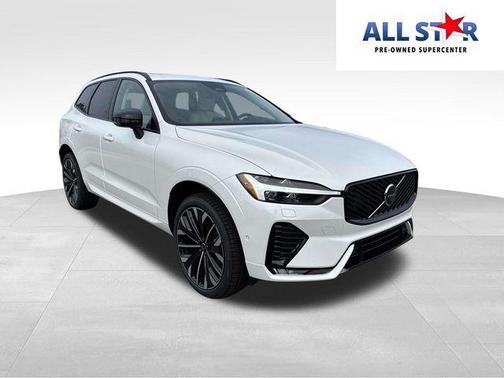 Crystal White Metallic 2026 Volvo XC60 B5 Ultra