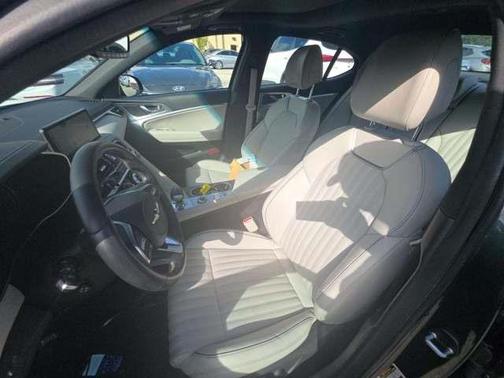 2023 Genesis G70 2.0T RWD