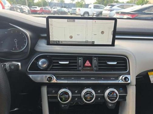 2023 Genesis G70 2.0T RWD