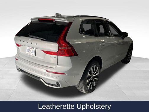 Silver Dawn Metallic 2025 Volvo XC60 B5 Plus