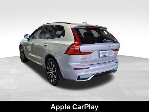 Silver Dawn Metallic 2025 Volvo XC60 B5 Plus