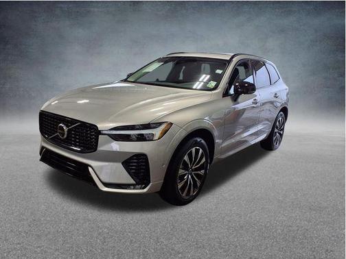 Silver Dawn Metallic 2025 Volvo XC60 B5 Plus