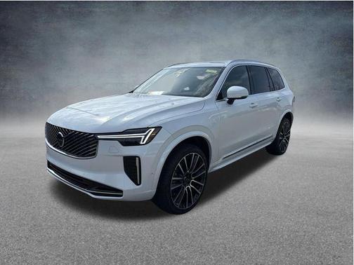 Crystal White Pearl 2026 Volvo XC90 Plus, B6 AWD Gas (mild hybrid), Gasoline, Bright, 7 Seats