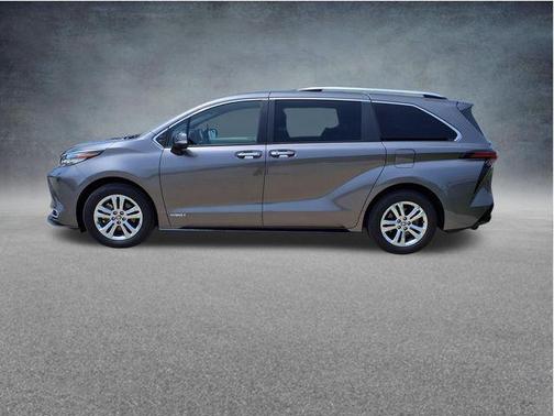 Predawn Gray Mica 2021 Toyota Sienna Platinum 7 Passenger